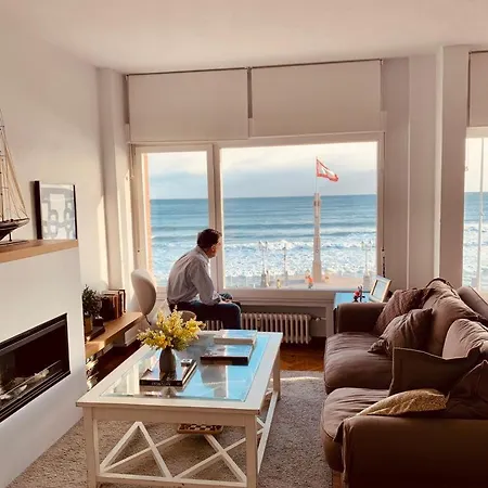 Escalerona Apartment, Fantastic Views, 1st Line Gijon
