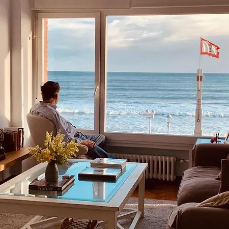 Escalerona Apartment, Fantastic Views, 1st Line Gijon